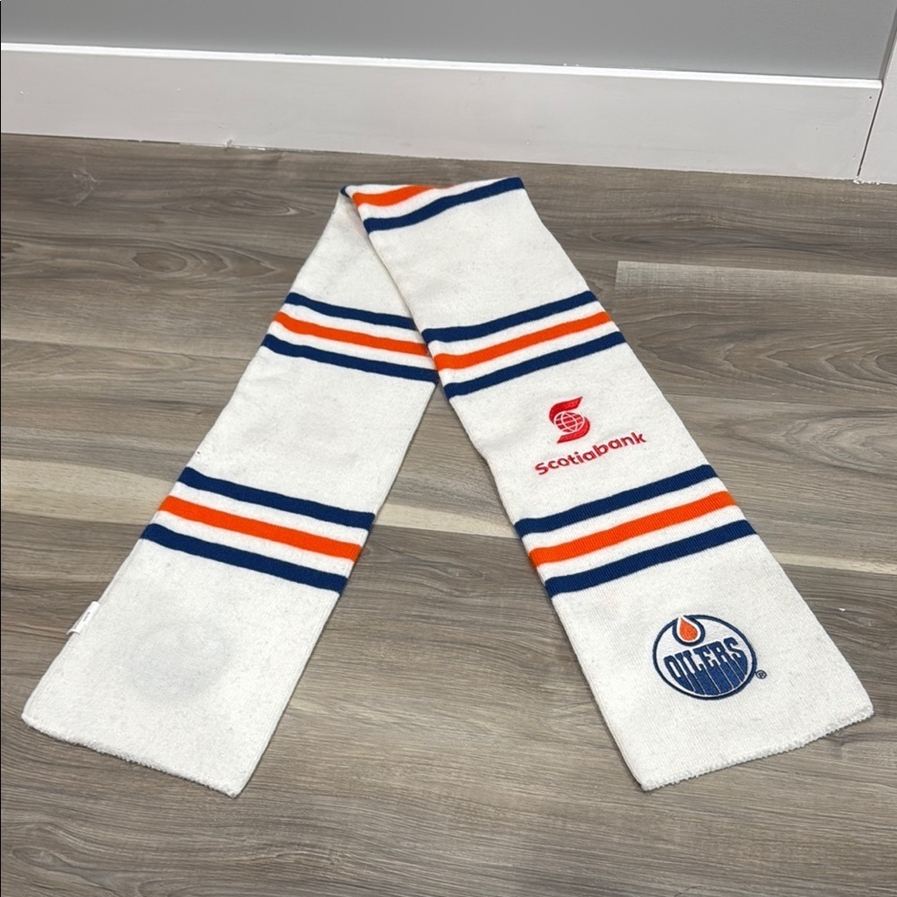 🏁 Scotiabank Oilers White and Blue Scarf
